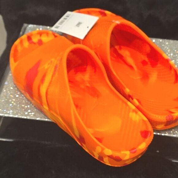 Jordan Post Slides- Orange Blaze/Red/Orange Peel